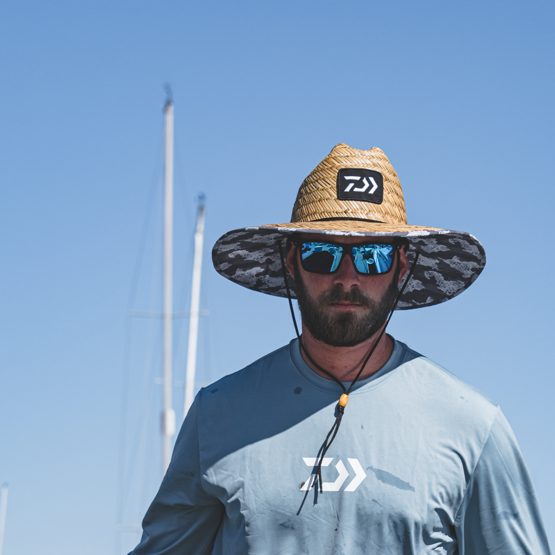 STRAW HAT